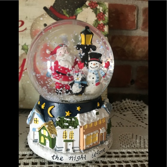 Night Before Christmas Musical Snow Globe - Picture 2 of 8